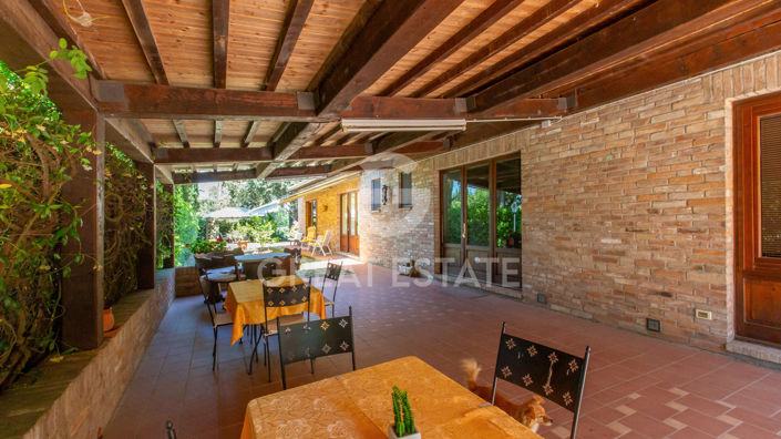 Image No.41-11 Bed Villa for sale