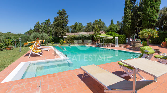 Image No.47-11 Bed Villa for sale