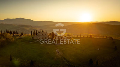 vendesi-rustico-casale-in-toscana-siena-radic