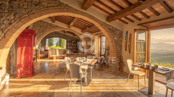 Image No.3-Maison de campagne de 5 chambres à vendre à Radicofani