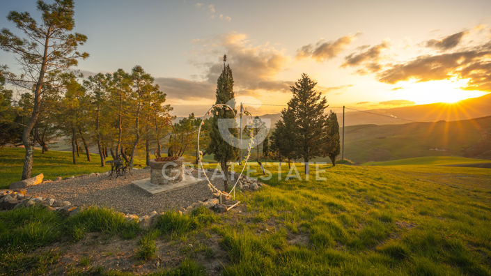 Image No.34-Maison de campagne de 5 chambres à vendre à Radicofani