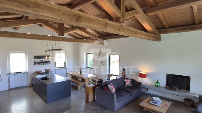 Image No.18-3 Bed Country House for sale