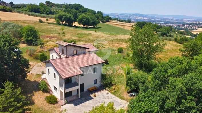 Image No.8-3 Bed Country House for sale