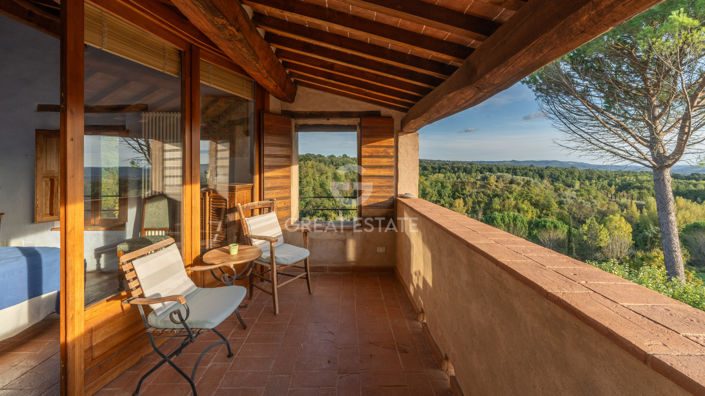 Image No.26-7 Bed Country House for sale