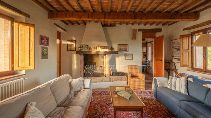 Image No.35-7 Bed Country House for sale