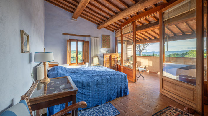 Image No.42-7 Bed Country House for sale