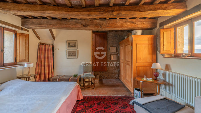 Image No.44-7 Bed Country House for sale