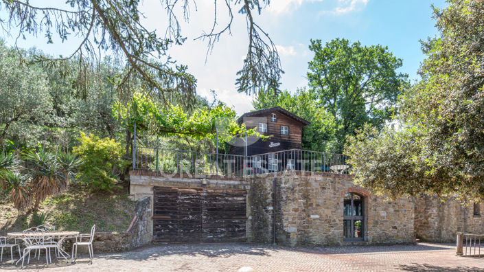 Image No.19-7 Bed Country House for sale