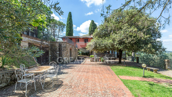 Image No.4-7 Bed Country House for sale