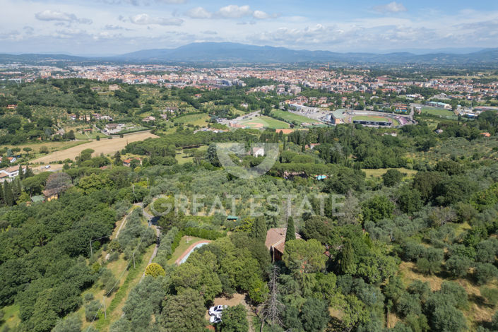 Image No.32-7 Bed Country House for sale