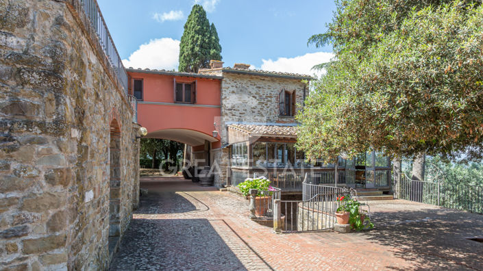 Image No.5-7 Bed Country House for sale