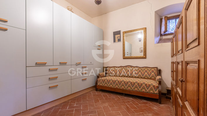 Image No.49-7 Bed Country House for sale