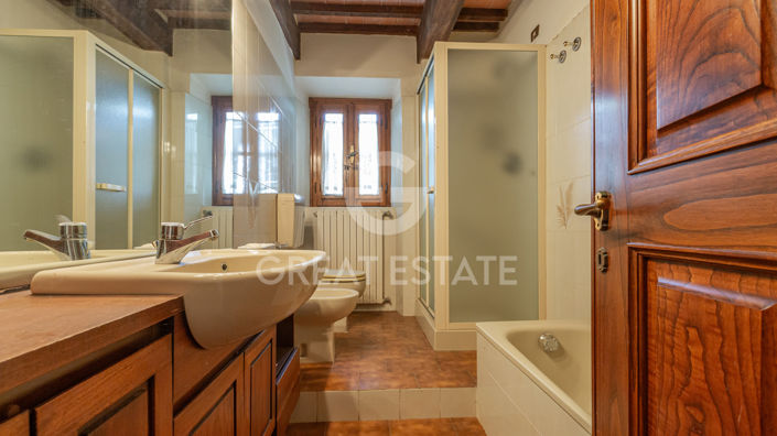 Image No.50-7 Bed Country House for sale