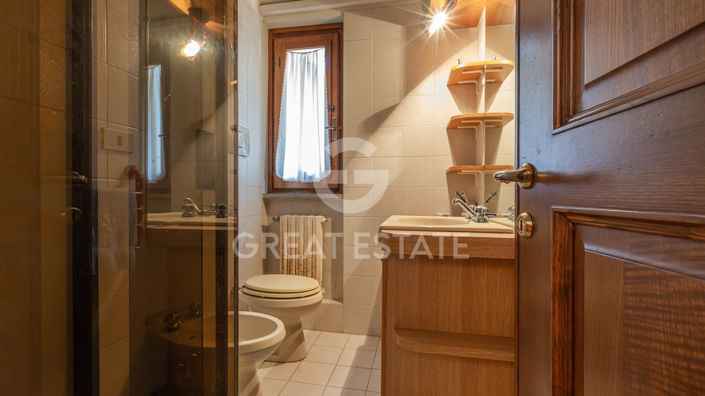 Image No.51-7 Bed Country House for sale