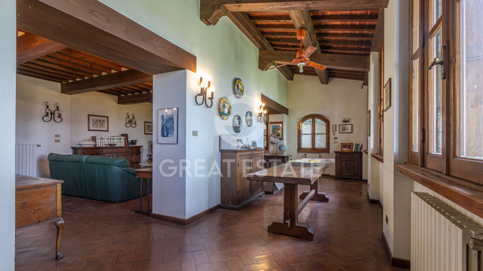Image No.7-7 Bed Country House for sale