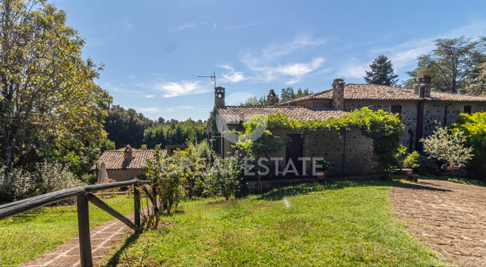 Image No.10-11 Bed Country House for sale