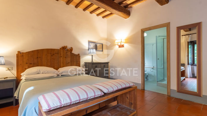 Image No.23-11 Bed Country House for sale