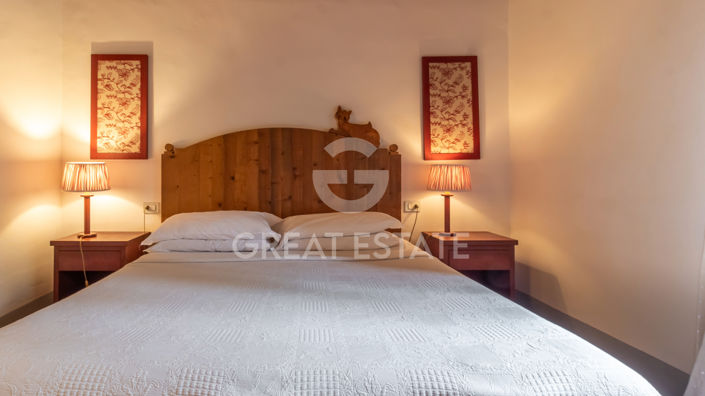 Image No.31-11 Bed Country House for sale