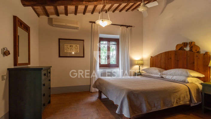 Image No.36-11 Bed Country House for sale