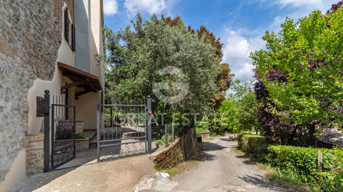 Image No.14-3 Bed Country House for sale