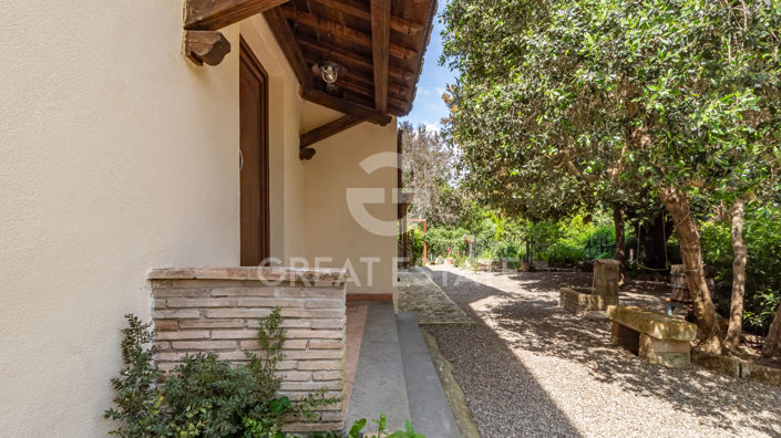 Image No.15-3 Bed Country House for sale