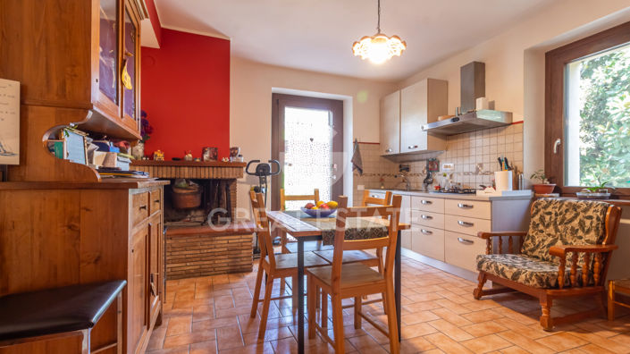 Image No.18-3 Bed Country House for sale