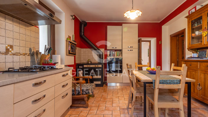 Image No.19-3 Bed Country House for sale