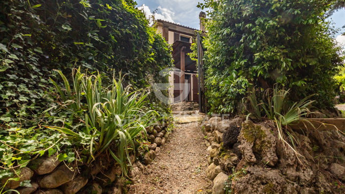 Image No.8-3 Bed Country House for sale