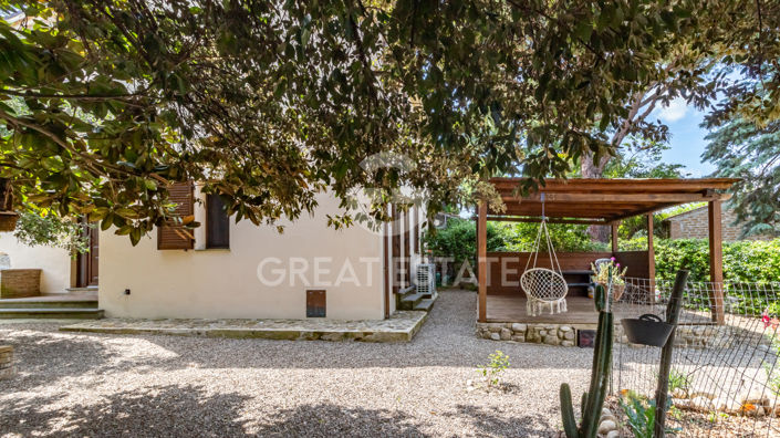 Image No.10-3 Bed Country House for sale