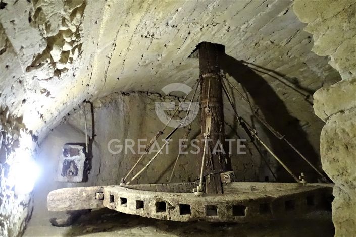 Image No.17-8 Bed Country House for sale