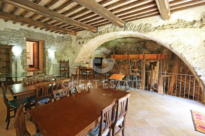 Image No.3-8 Bed Country House for sale