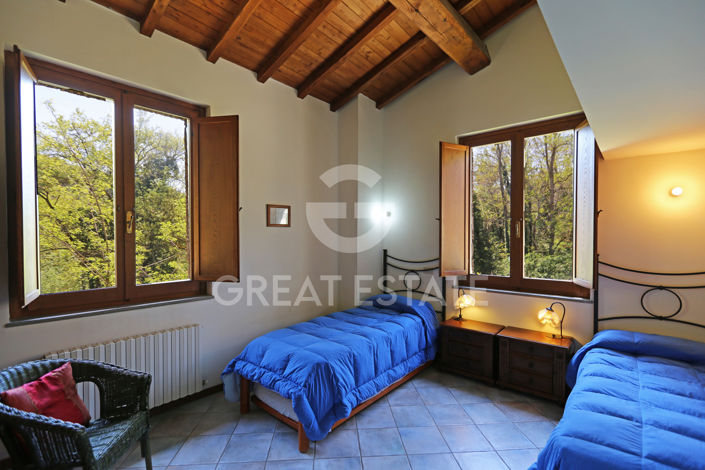 Image No.25-8 Bed Country House for sale