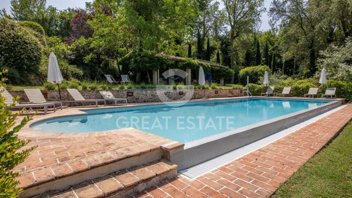 Image No.17-5 Bed Country House for sale