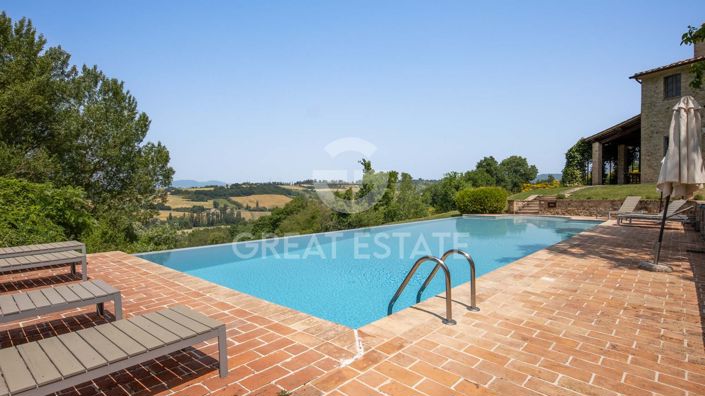 Image No.20-5 Bed Country House for sale