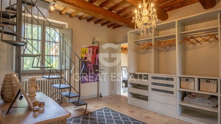 Image No.41-5 Bed Country House for sale