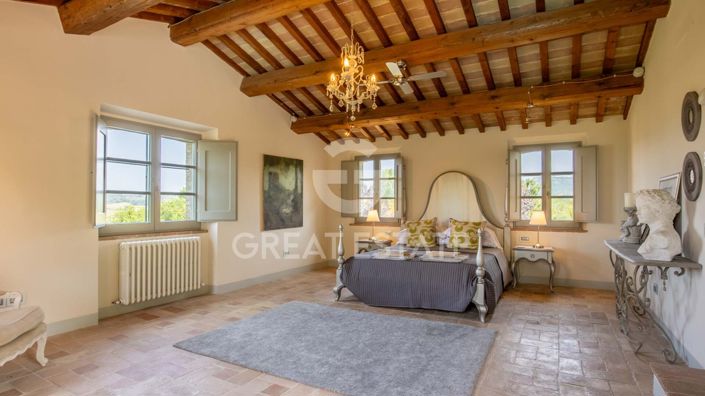 Image No.46-5 Bed Country House for sale