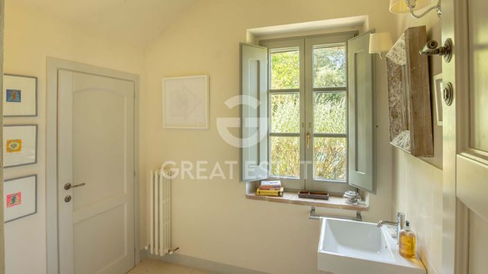 Image No.53-5 Bed Country House for sale