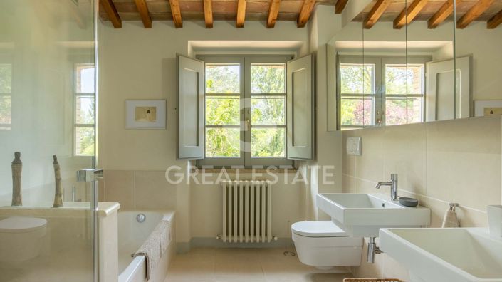 Image No.56-5 Bed Country House for sale