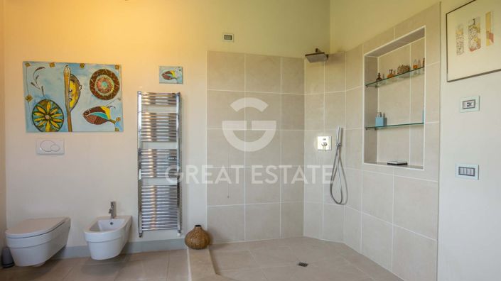 Image No.58-5 Bed Country House for sale