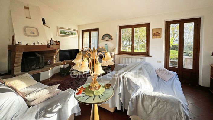 Image No.11-6 Bed Country House for sale