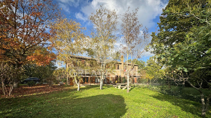 Image No.8-6 Bed Country House for sale