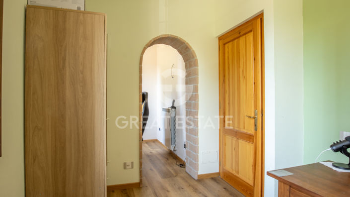 Image No.14-3 Bed Country House for sale