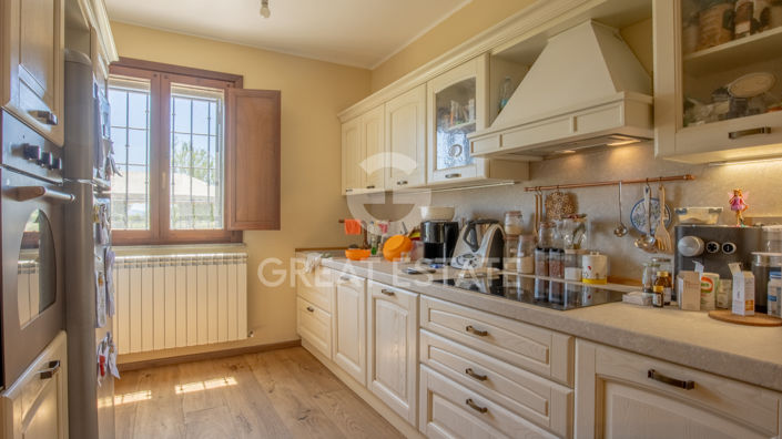 Image No.6-3 Bed Country House for sale