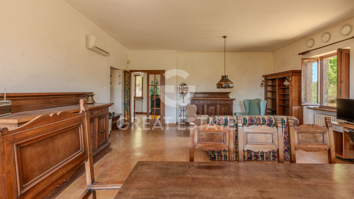 Image No.23-4 Bed Country House for sale