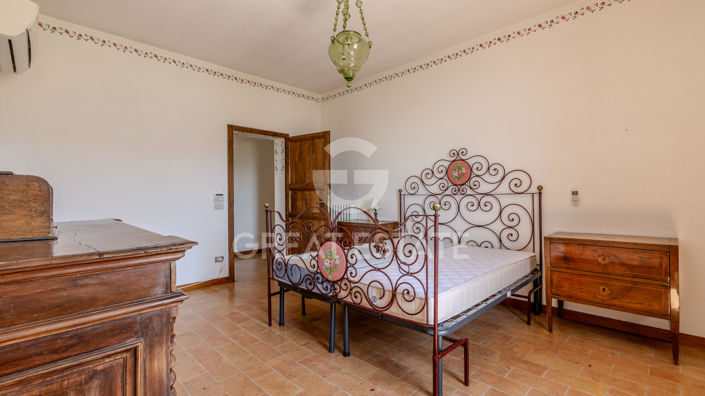 Image No.35-4 Bed Country House for sale