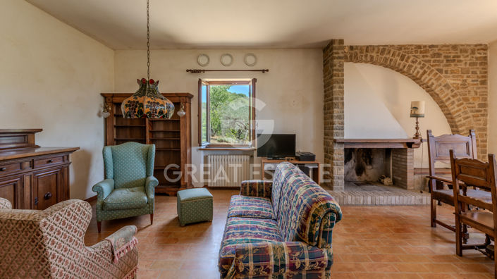 Image No.7-4 Bed Country House for sale