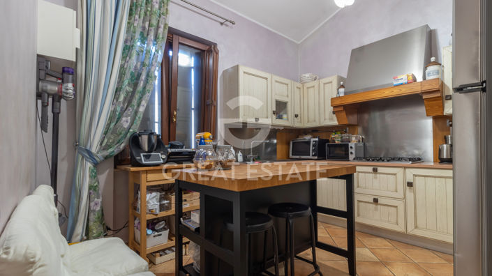 Image No.10-3 Bed Property for sale