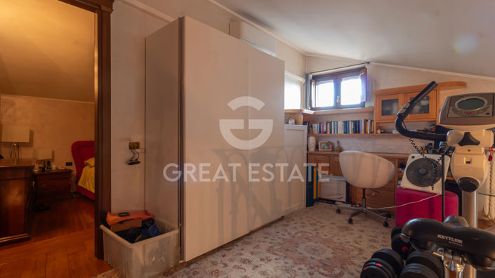 Image No.22-3 Bed Property for sale