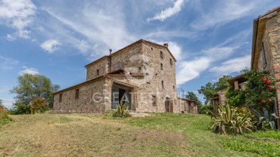 6 Bed Country House for sale