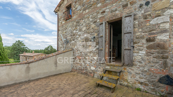 Image No.10-6 Bed Country House for sale